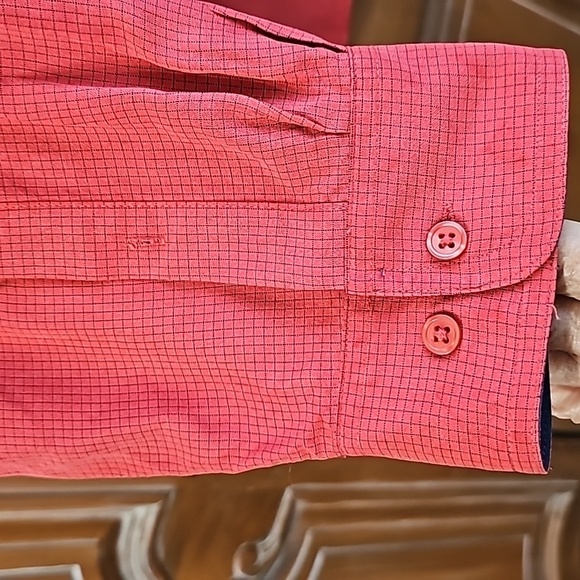 Travel Smith mens long XXL long sleeve shirt. Casual button down. Rust/red color - Picture 4 of 9